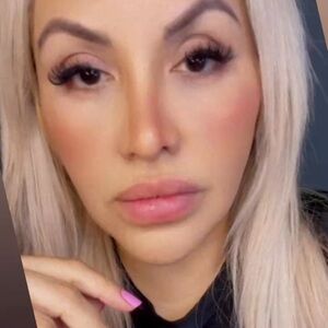 Meet your Posher, Veronica